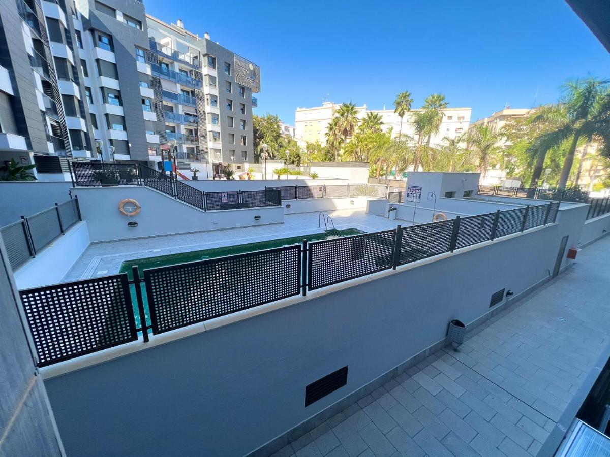 Apartment El Estrecho Close To Center With Parking And Pool Algeciras Dış mekan fotoğraf
